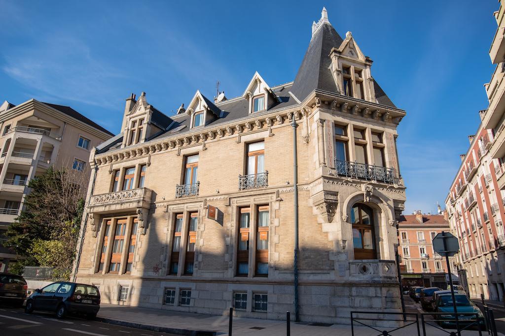 Privilodges Chateau Perrin Гренобъл Екстериор снимка